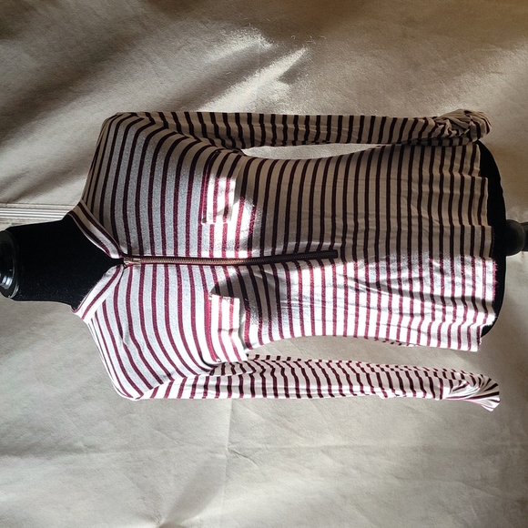 Stripped high coller zipper long sleeve top! - Picture 2 of 5